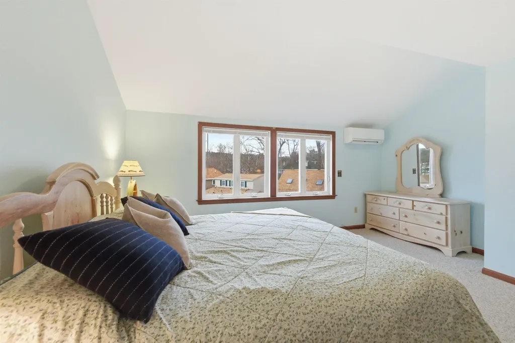 78 Lake Shore Drive Moultonborough NH 03254