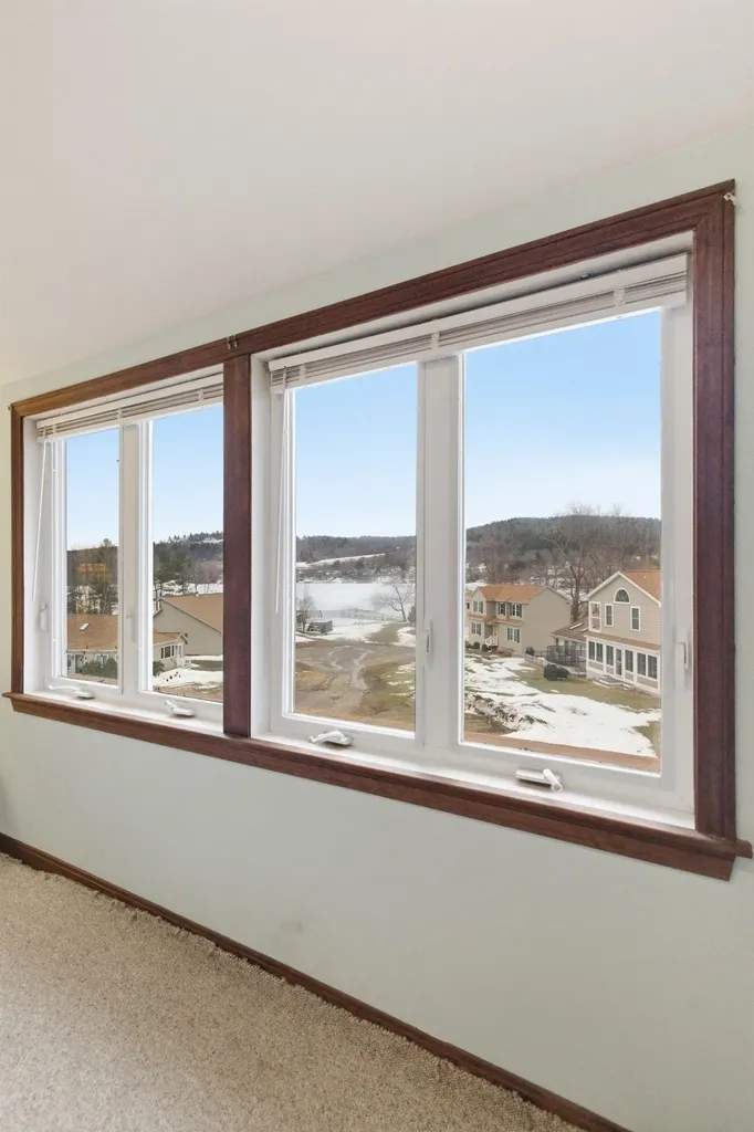 78 Lake Shore Drive Moultonborough NH 03254