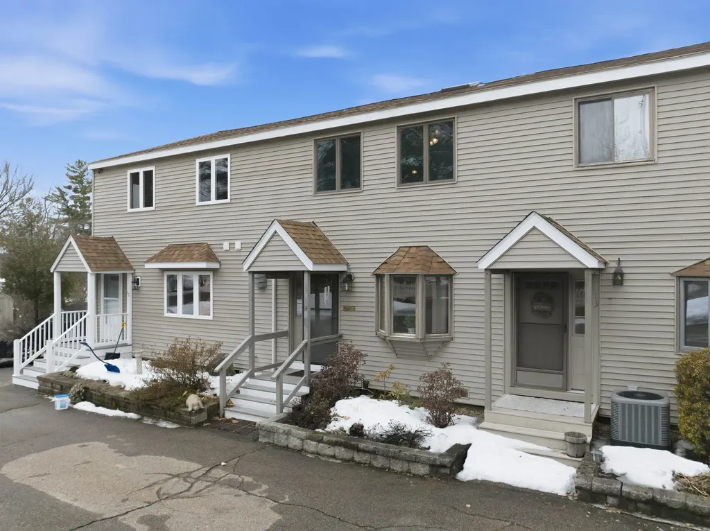 78 Lake Shore Drive Moultonborough NH 03254