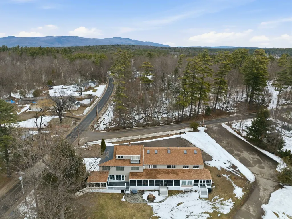 78 Lake Shore Drive Moultonborough NH 03254