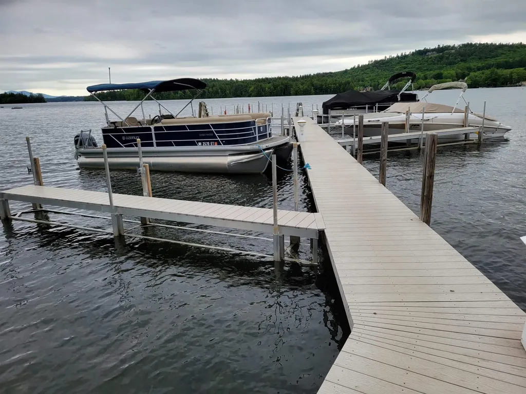 78 Lake Shore Drive Moultonborough NH 03254
