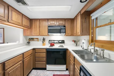 3 C Newfane Circle Dover VT 05356