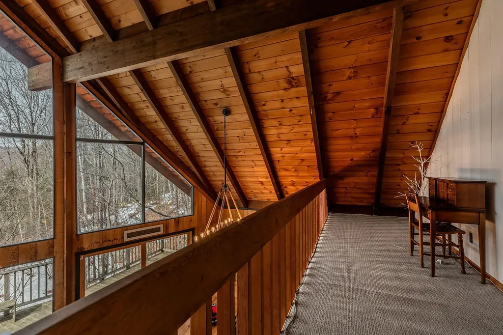 24 Sugarbush Drive Winhall VT 05340