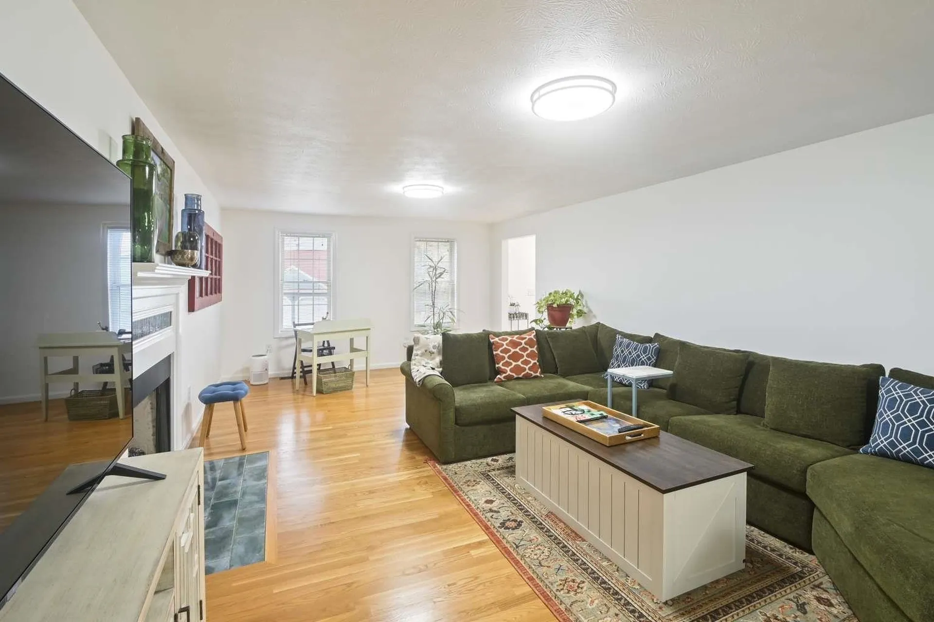 5 Ivy Lane Nashua NH 03063