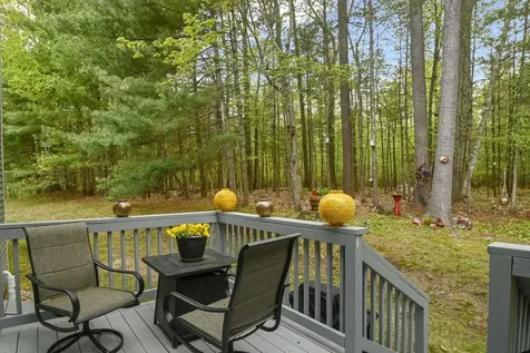 5 Ivy Lane Nashua NH 03063
