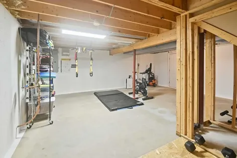 5 Ivy Lane Nashua NH 03063