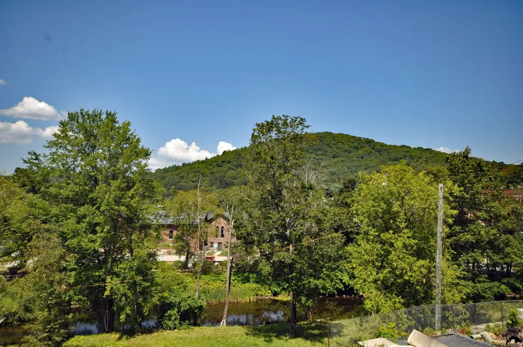 40 B Beech Street Bristol NH 03222