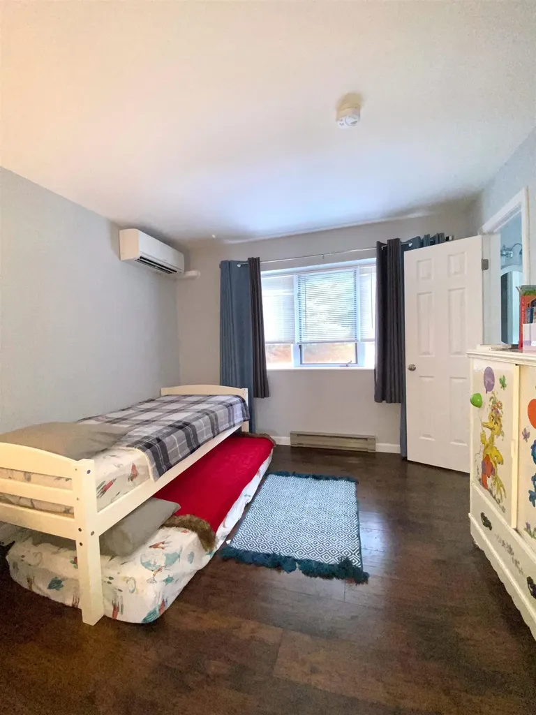 15 College Hill Hanover NH 03755