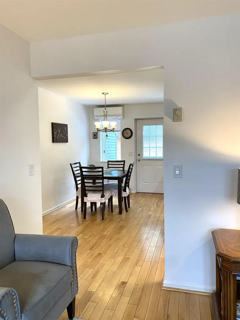 15 College Hill Hanover NH 03755