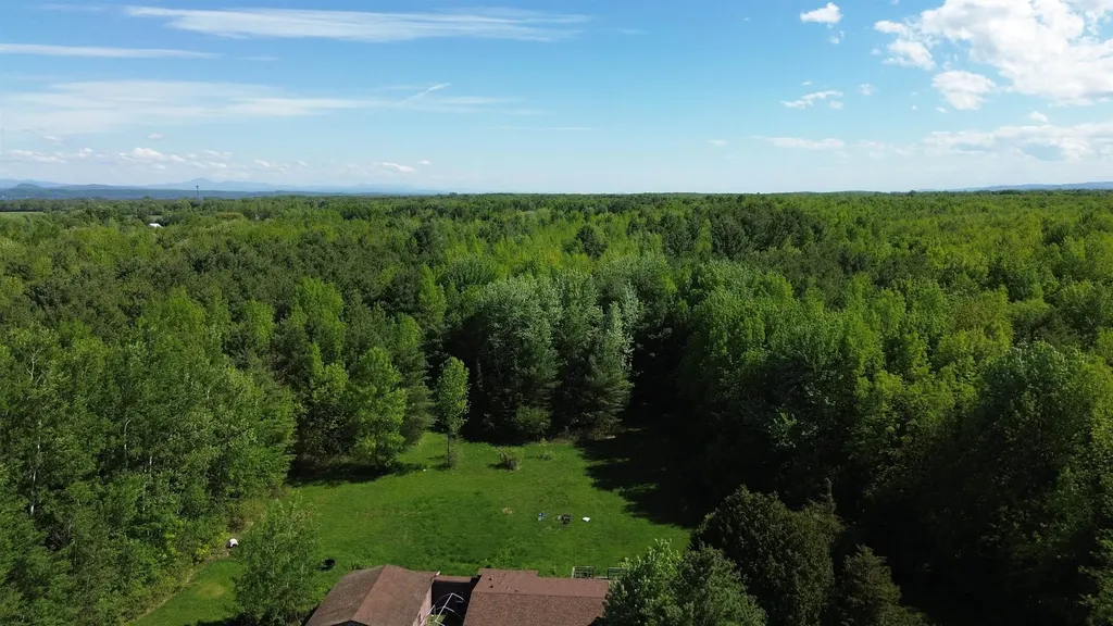 83 Hyde Road Grand Isle VT 05458