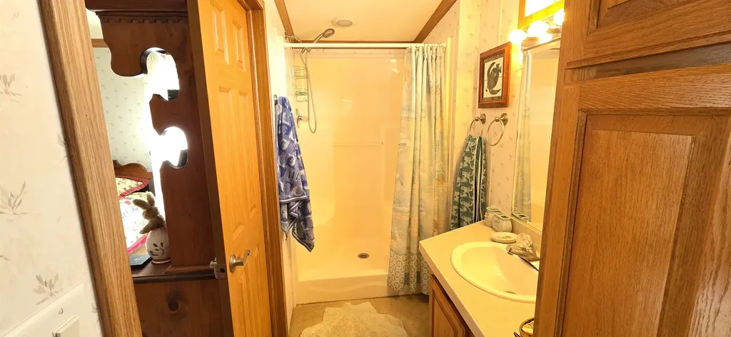 32 Pine Street Hinsdale NH 04451