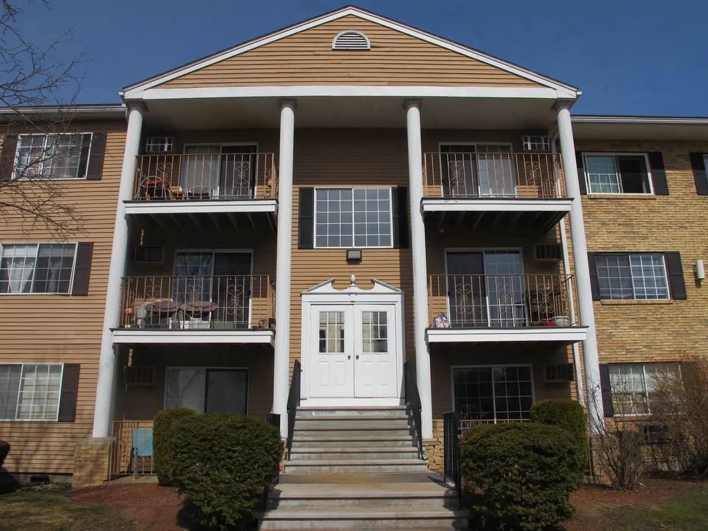 377 Huse Road Manchester NH 03103