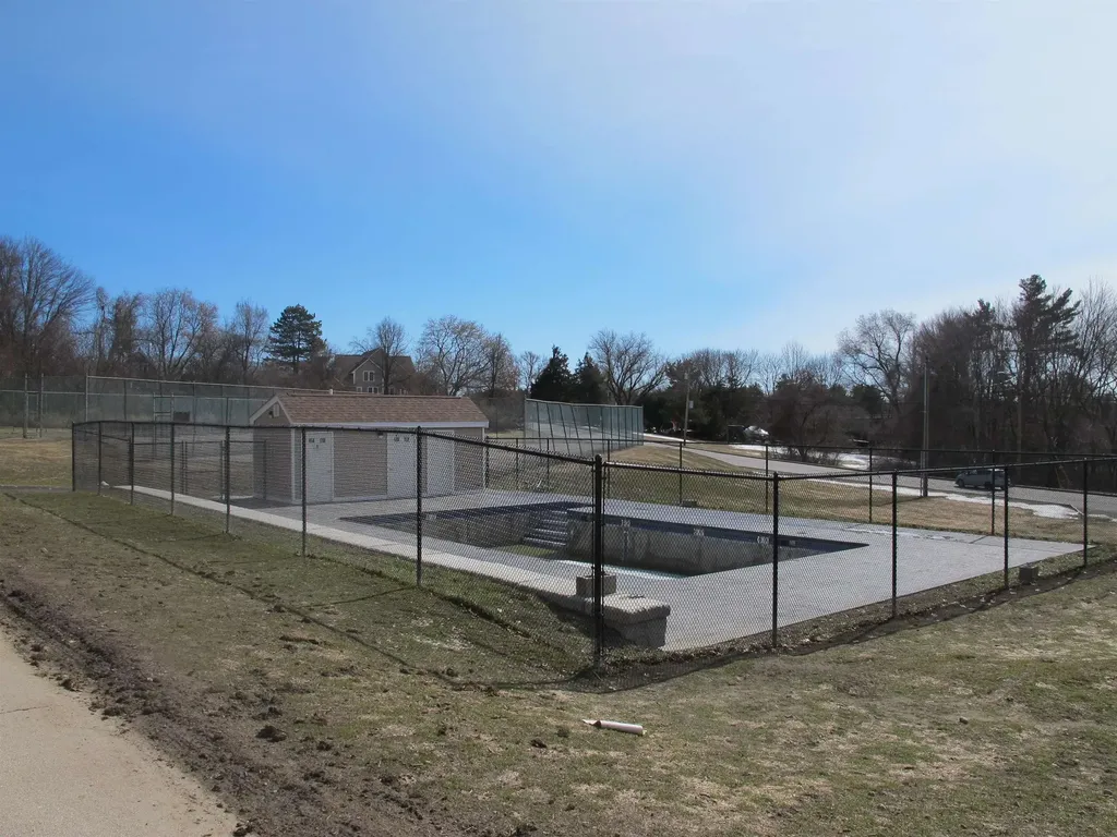 377 Huse Road Manchester NH 03103