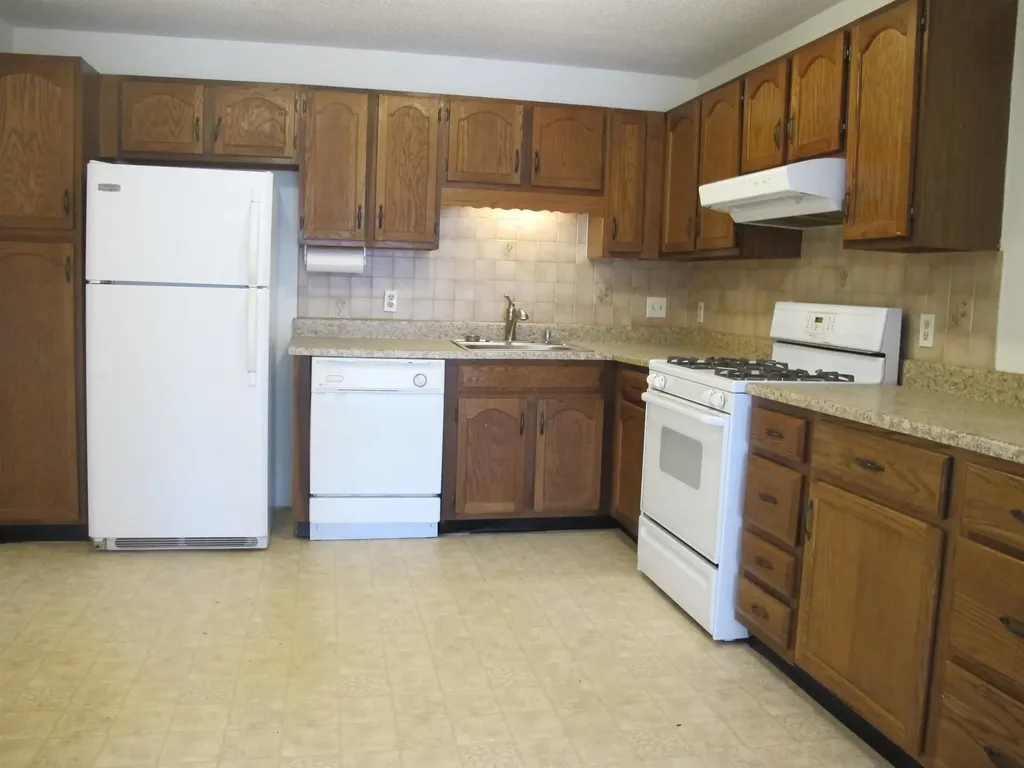 377 Huse Road Manchester NH 03103