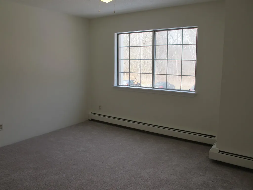 377 Huse Road Manchester NH 03103