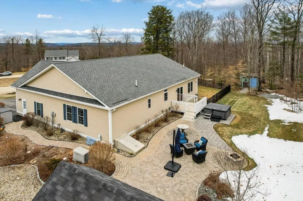 71 Overlook Drive Dunbarton NH 03046