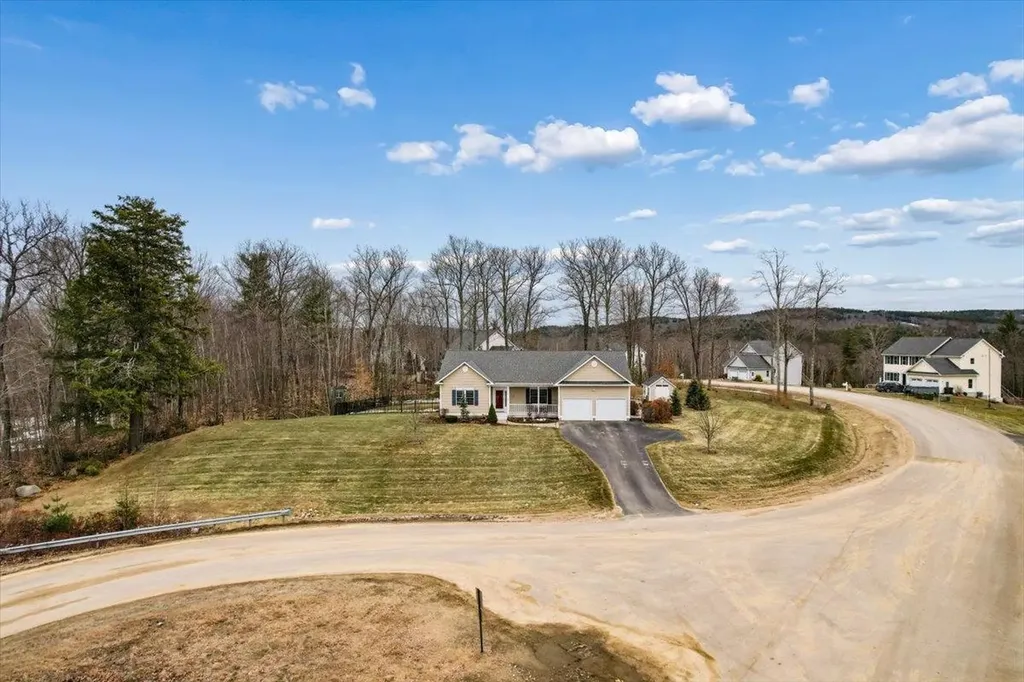 71 Overlook Drive Dunbarton NH 03046