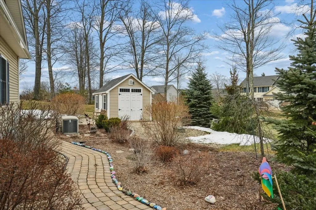 71 Overlook Drive Dunbarton NH 03046