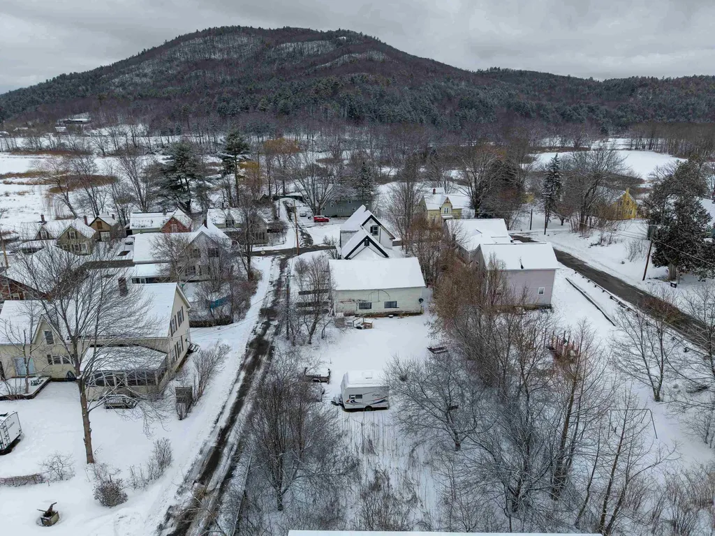 41 Ammonoosuc Street Haverhill NH 03785