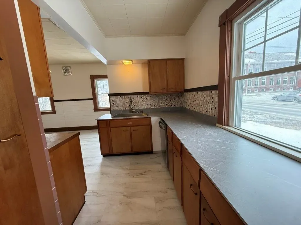 278 Us Route 4 Enfield NH 03748