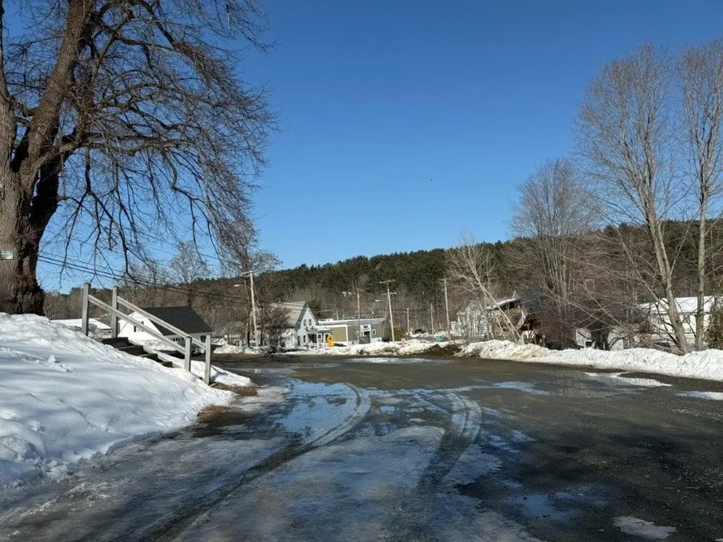 278 Us Route 4 Enfield NH 03748