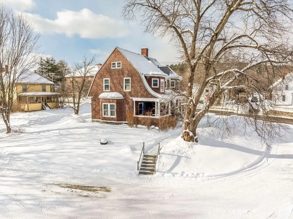 278 Us Route 4 Enfield NH 03748