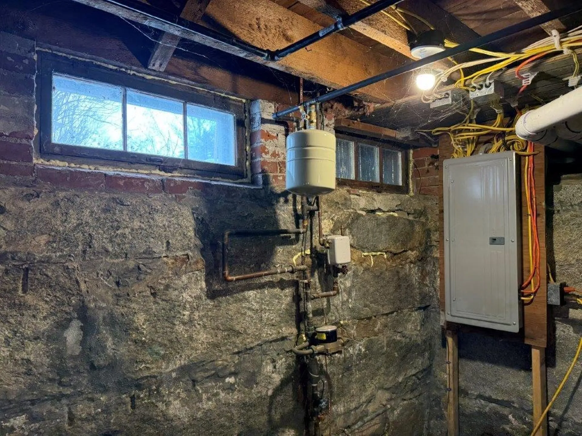 278 Us Route 4 Enfield NH 03748