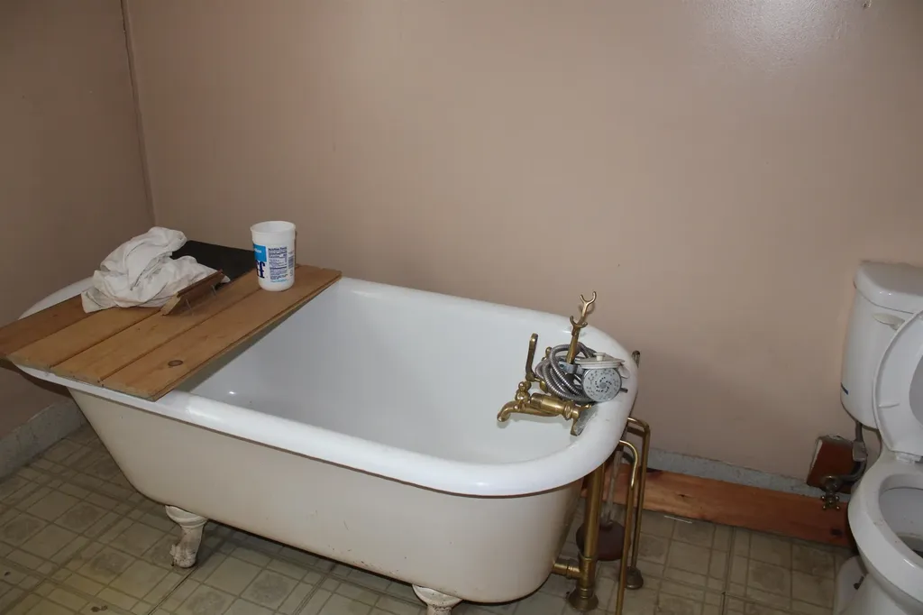 1579 Monroe Road Littleton NH 03561