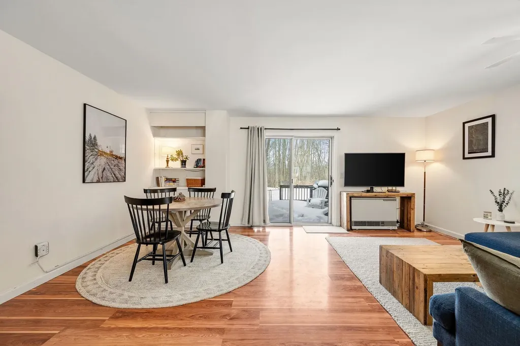 440 Oak Circle Colchester VT 05446