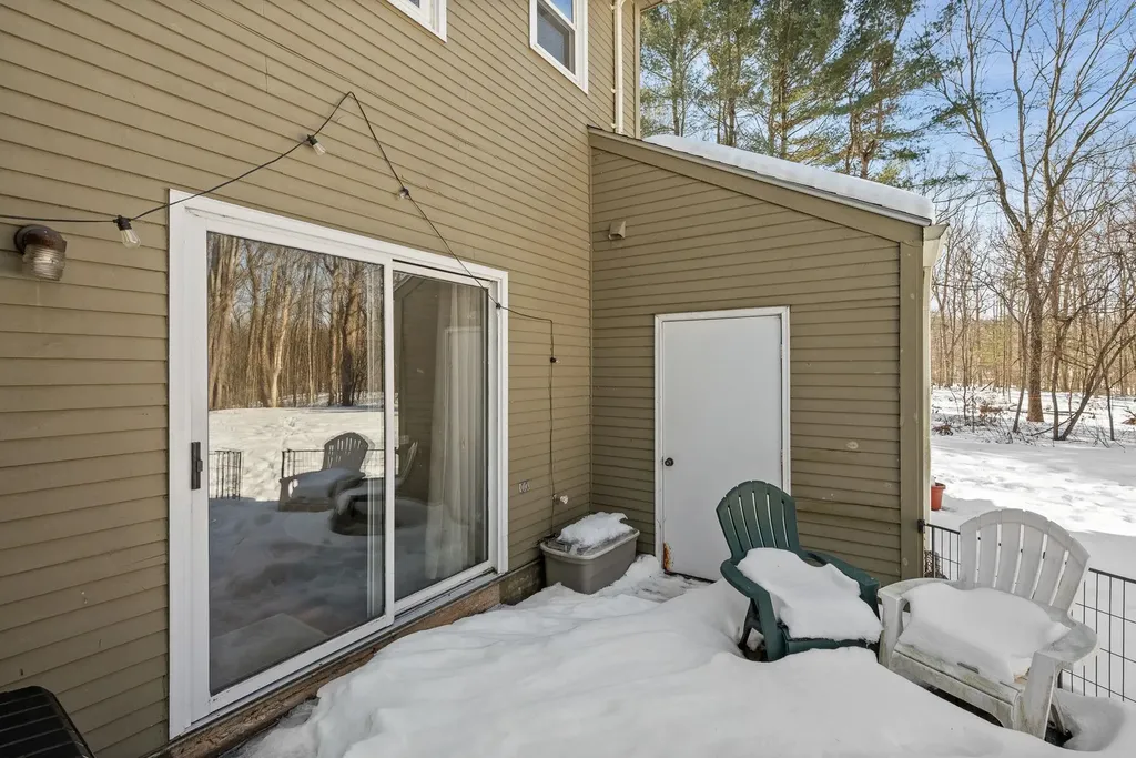 440 Oak Circle Colchester VT 05446