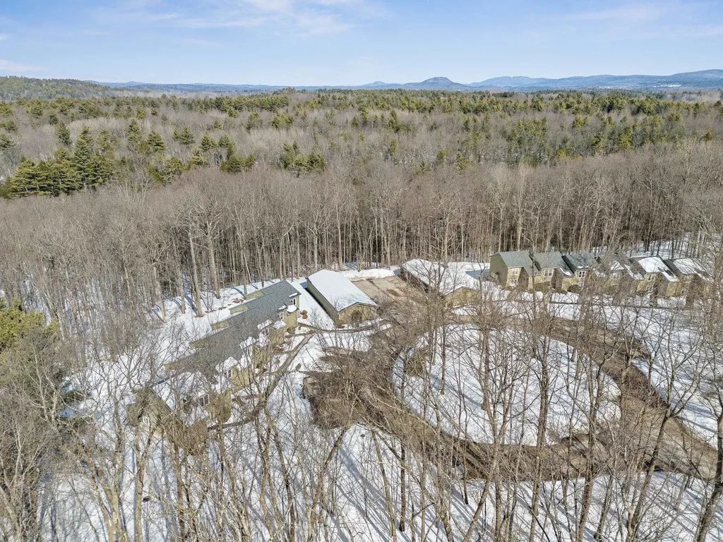440 Oak Circle Colchester VT 05446