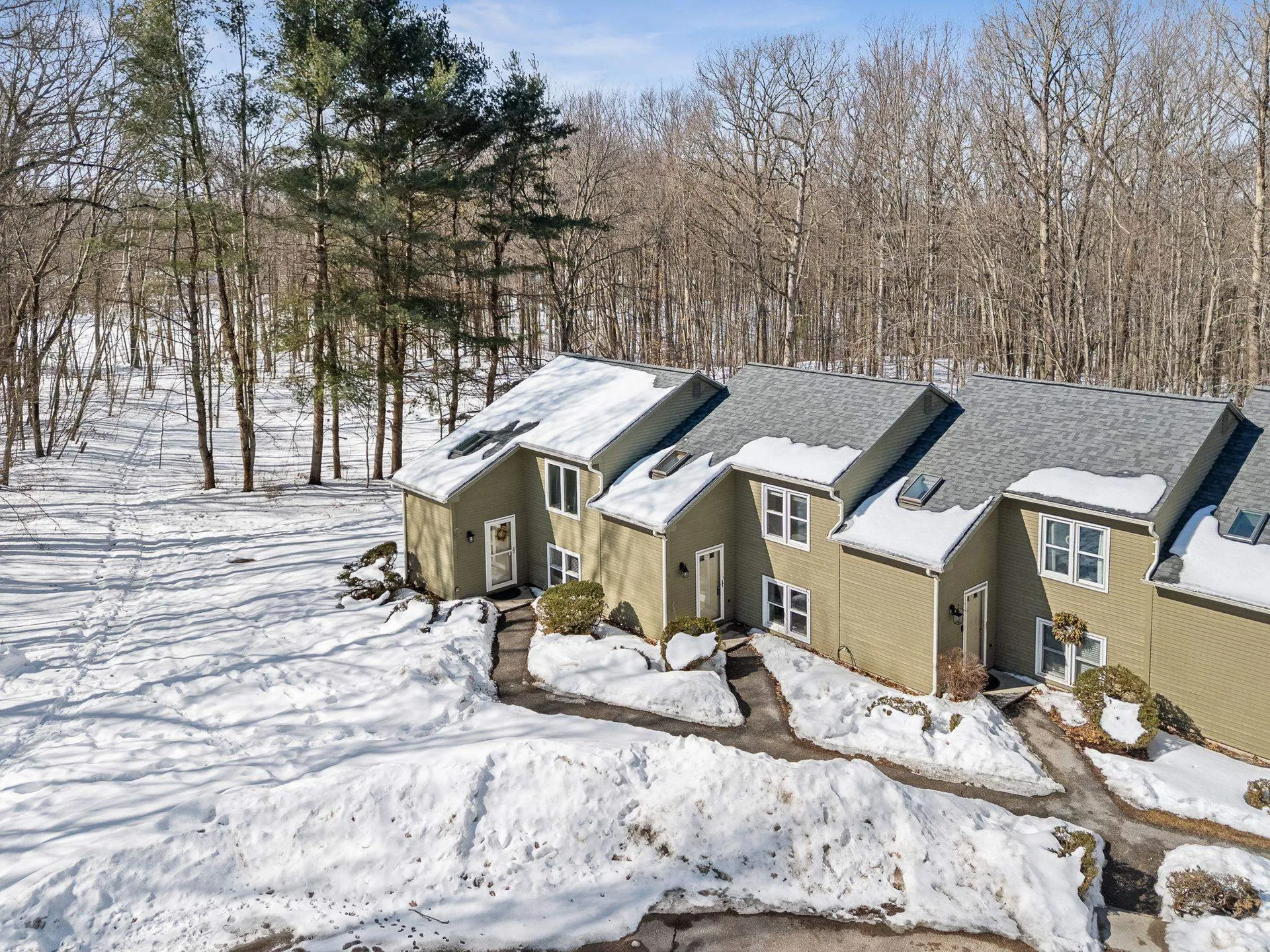 440 Oak Circle Colchester VT 05446