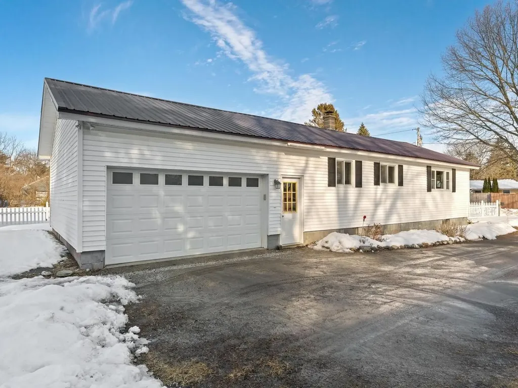 9 South Street Lane Essex Junction VT 05452