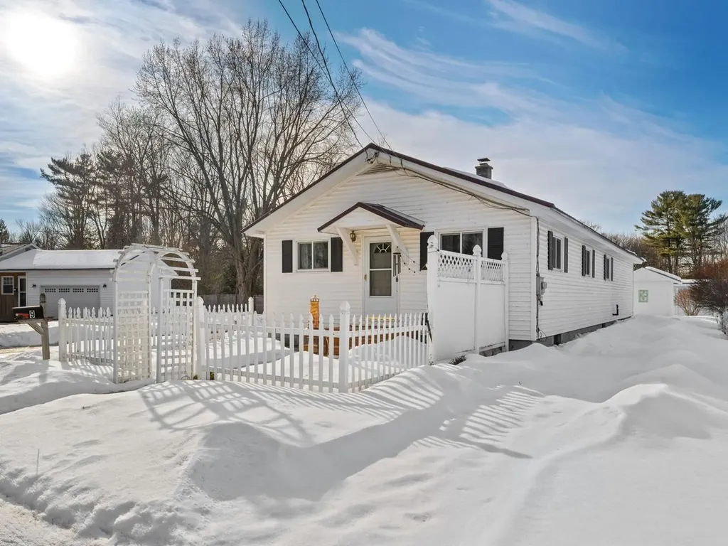 9 South Street Lane Essex Junction VT 05452