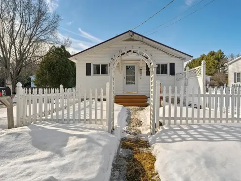 9 South Street Lane Essex Junction VT 05452