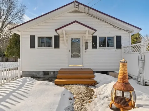 9 South Street Lane Essex Junction VT 05452