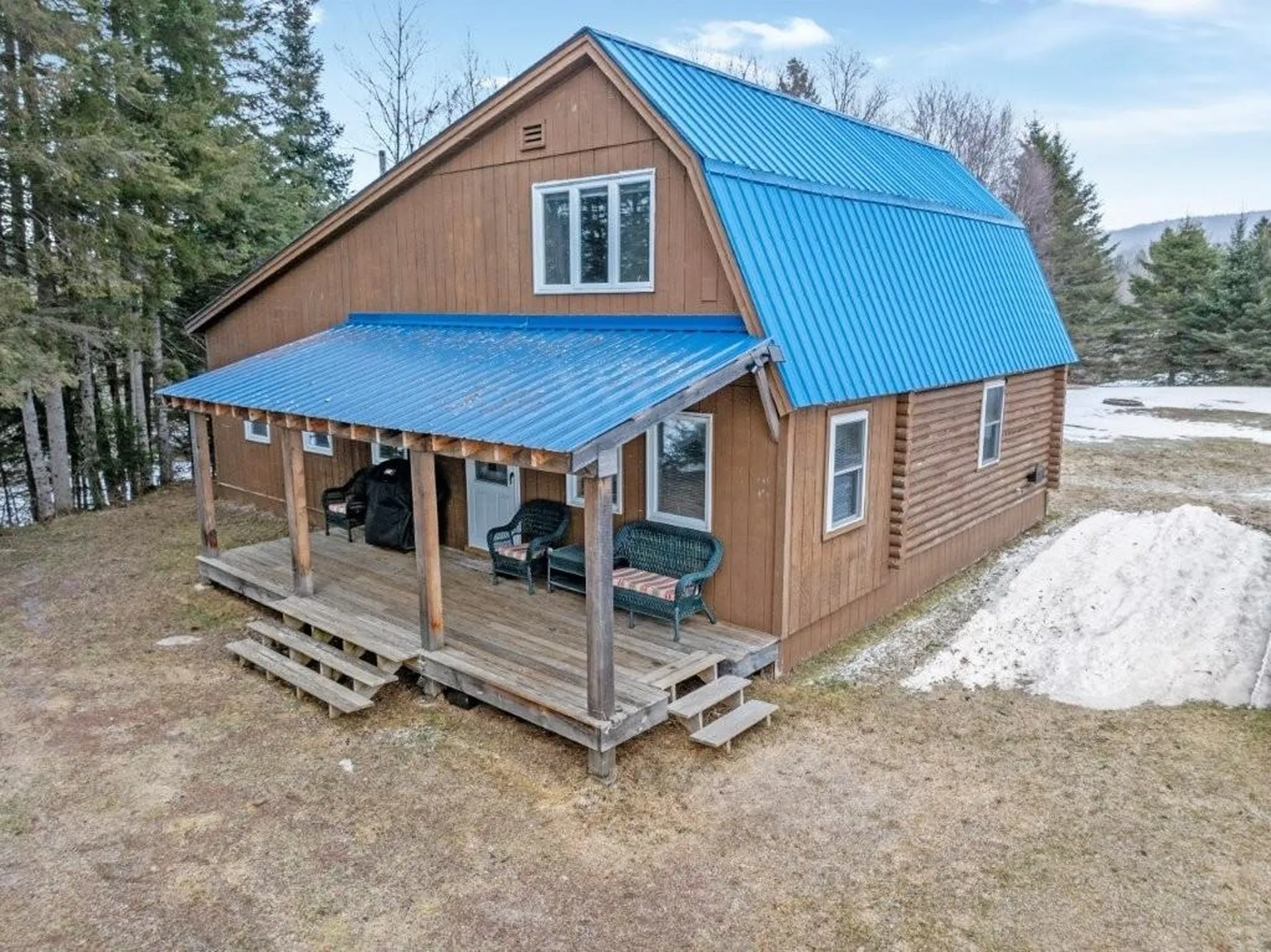 2142 Halls Stream Road Pittsburg NH 03592