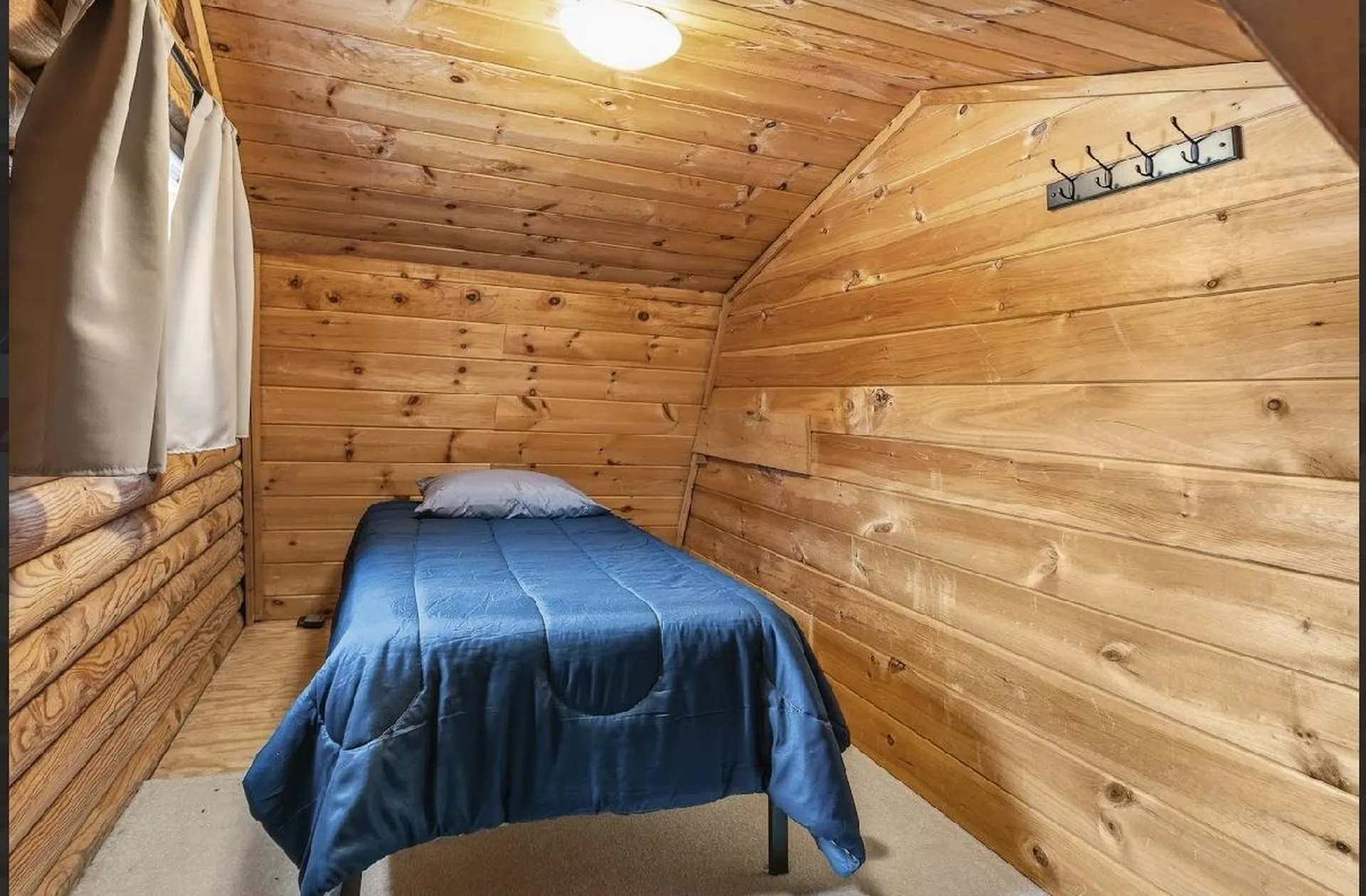 2142 Halls Stream Road Pittsburg NH 03592
