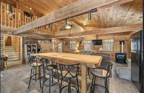 2142 Halls Stream Road Pittsburg NH 03592