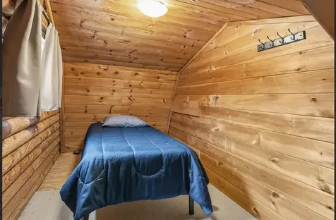 2142 Halls Stream Road Pittsburg NH 03592
