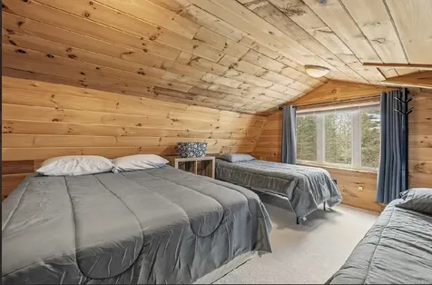 2142 Halls Stream Road Pittsburg NH 03592