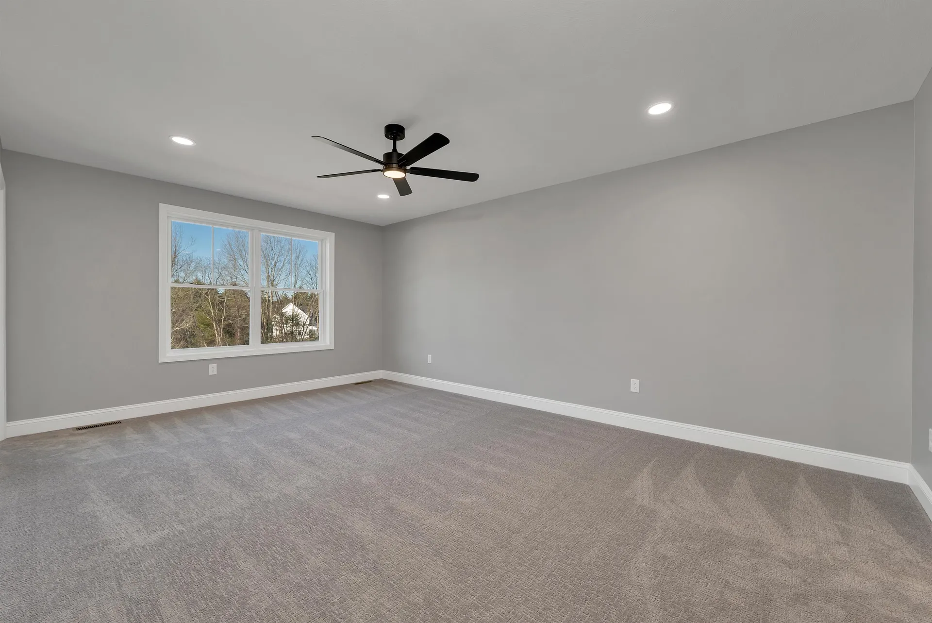 12 Shelburne Lane Concord NH 03301