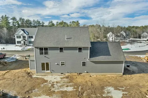 12 Shelburne Lane Concord NH 03301