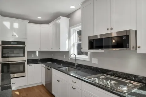 12 Shelburne Lane Concord NH 03301