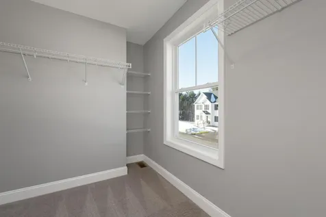 12 Shelburne Lane Concord NH 03301