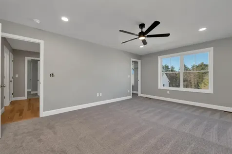 12 Shelburne Lane Concord NH 03301