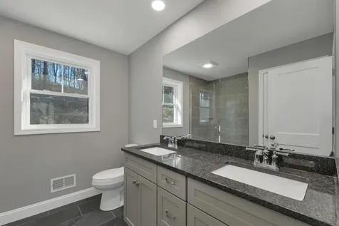 12 Shelburne Lane Concord NH 03301