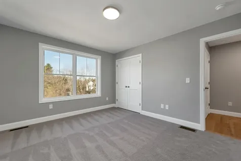 12 Shelburne Lane Concord NH 03301