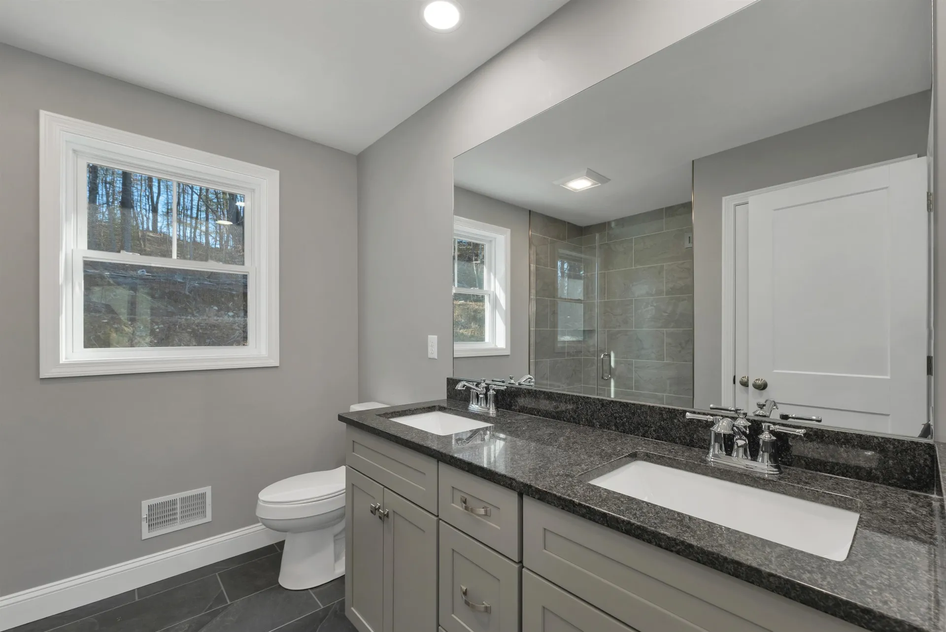 12 Shelburne Lane Concord NH 03301