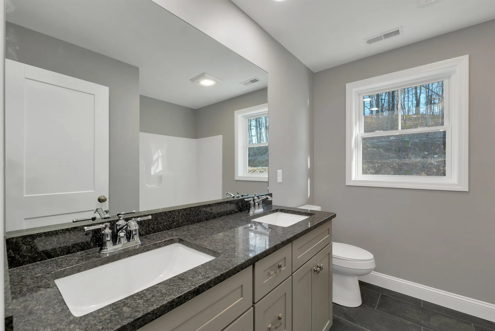 12 Shelburne Lane Concord NH 03301